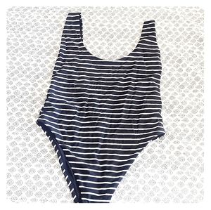 NWOT Aerie Swim Super Scoop One Piece swimsuit
